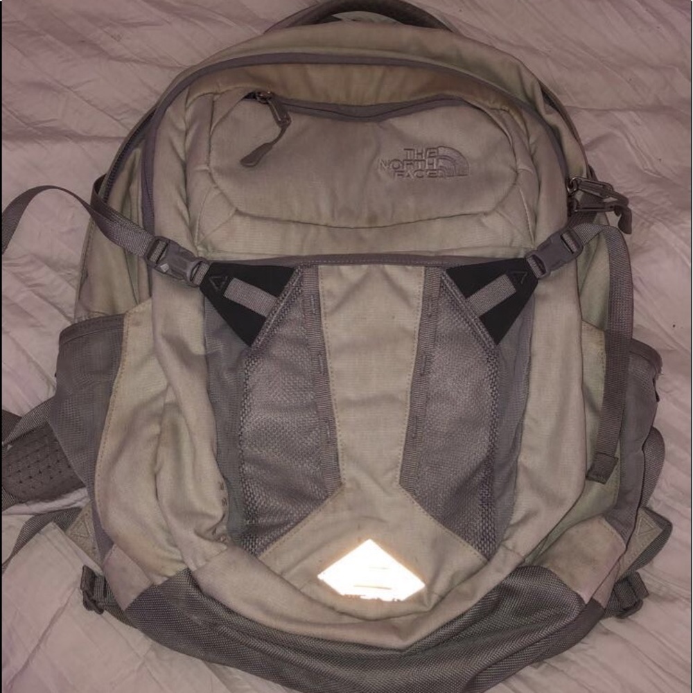North face recon backpack